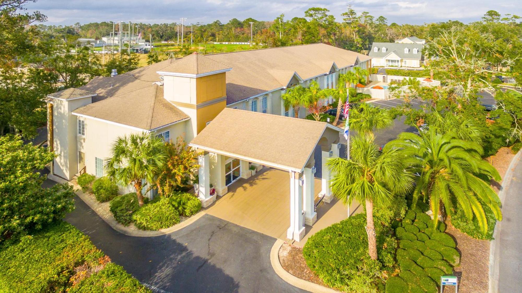 Holiday Inn Express Saint Simons Island By Ihg St. Simons Island Exterior photo