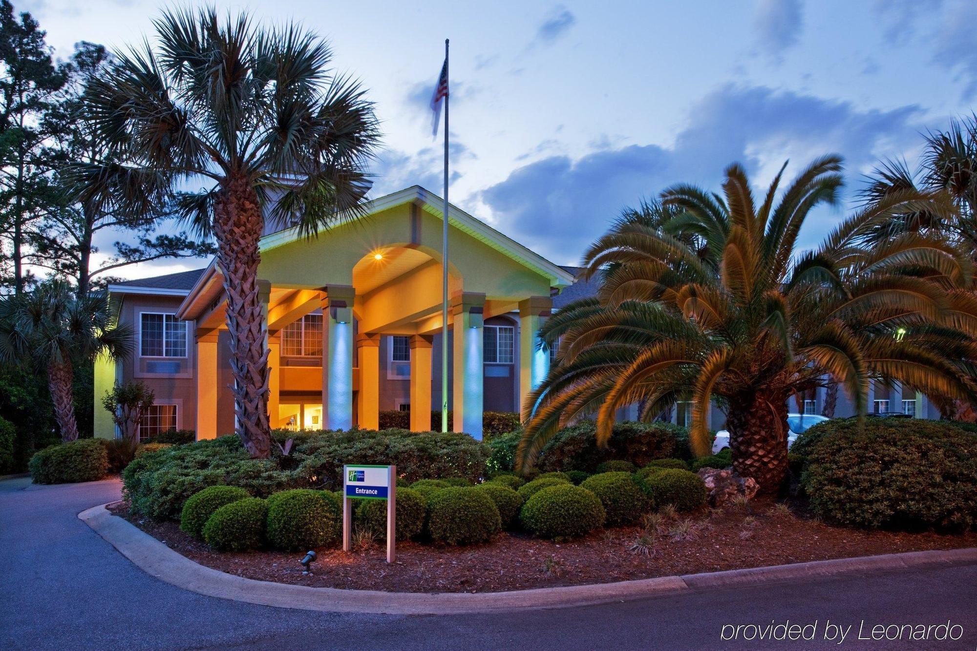 Holiday Inn Express Saint Simons Island By Ihg St. Simons Island Exterior photo