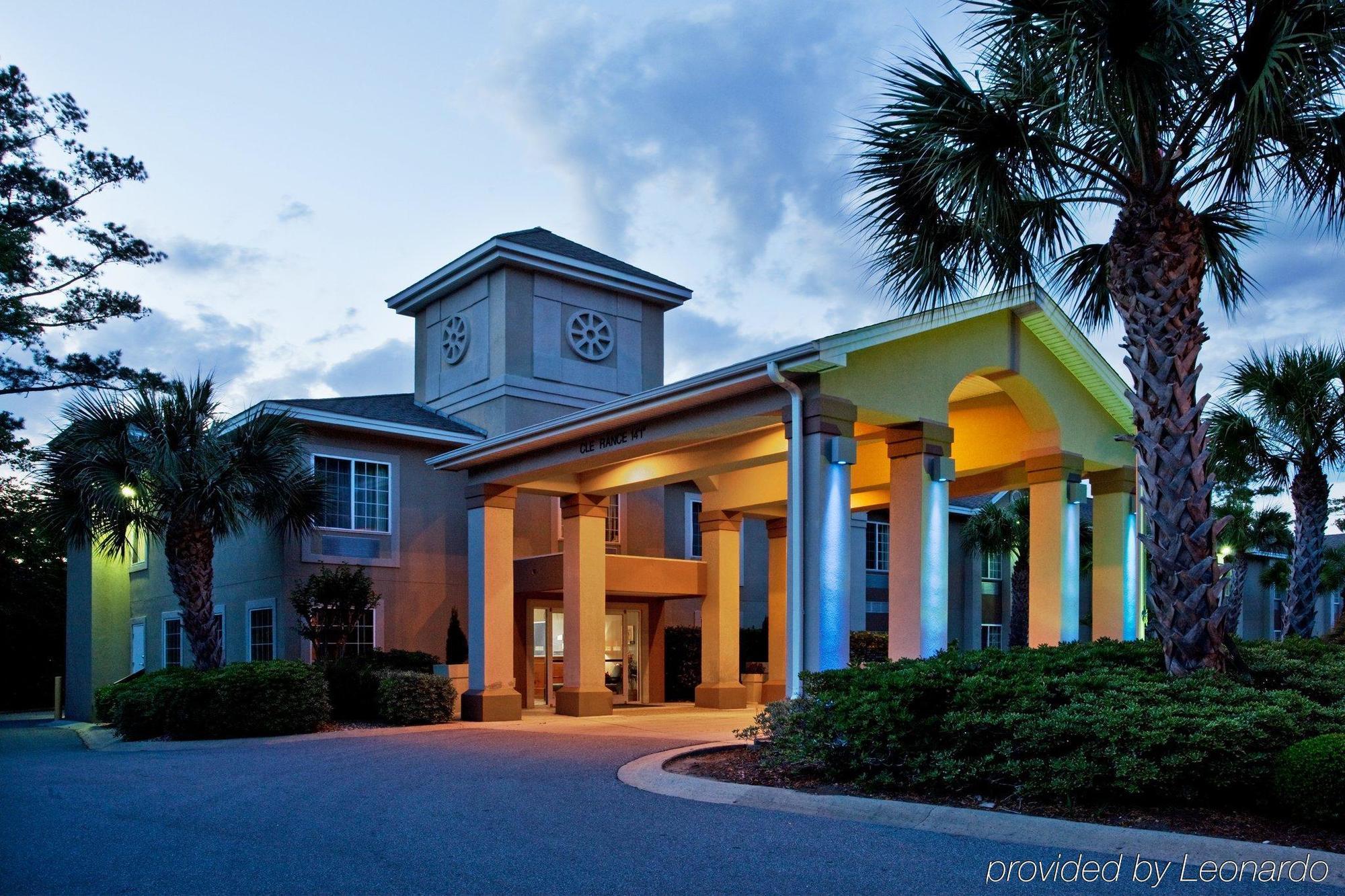 Holiday Inn Express Saint Simons Island By Ihg St. Simons Island Exterior photo