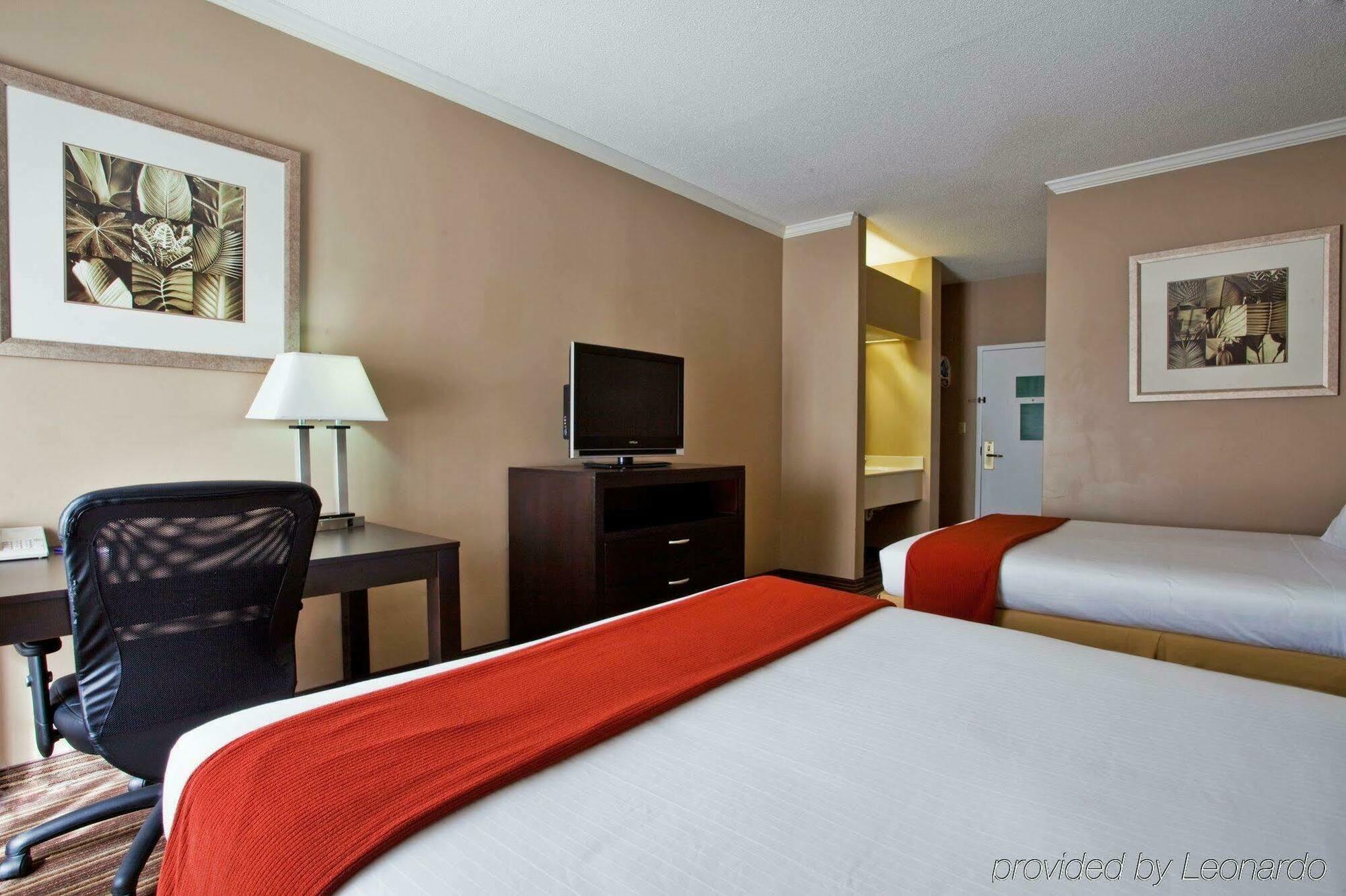 Holiday Inn Express Saint Simons Island By Ihg St. Simons Island Exterior photo